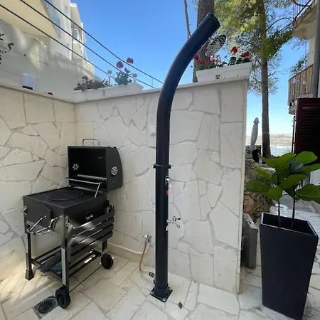 Seaesta Holiday- Modern